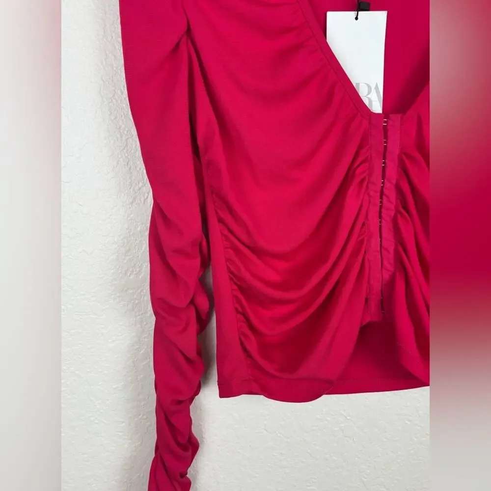 NWT Zara Ruched Hot Pink Fitted Cropped Ruched Long Sleeve Blouse Top Size Large - Picture 5 of 10